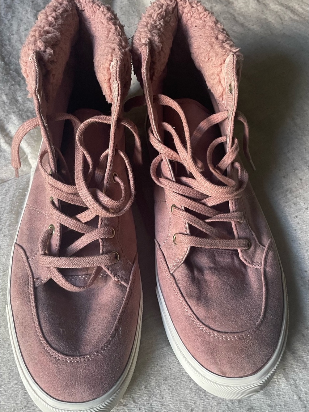 Old Navy Pink Faux Suede Sherpa Lined High Top Sneakers Size 10
